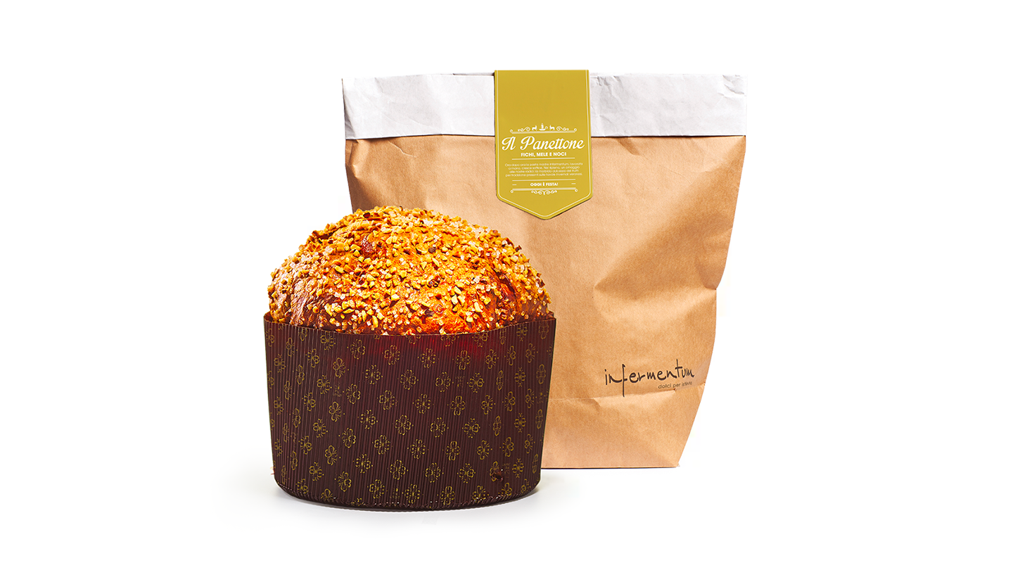 Panettone z figami, jabłkami i orzechami